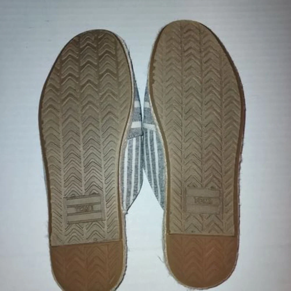 Toms gray stripe espadrille slip-on shoes size 7